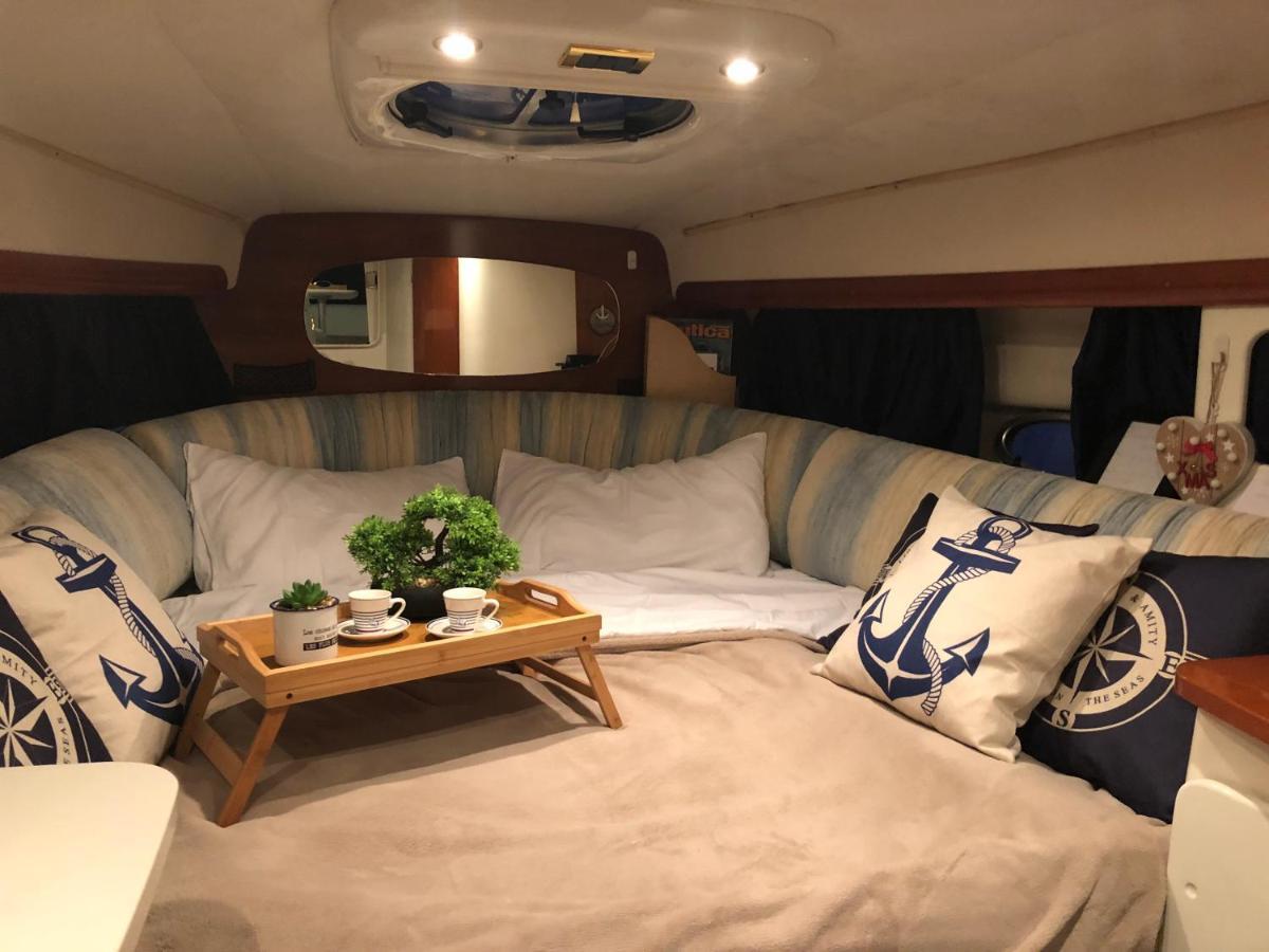 Bea Boat Charter Bateau-hôtel Menton